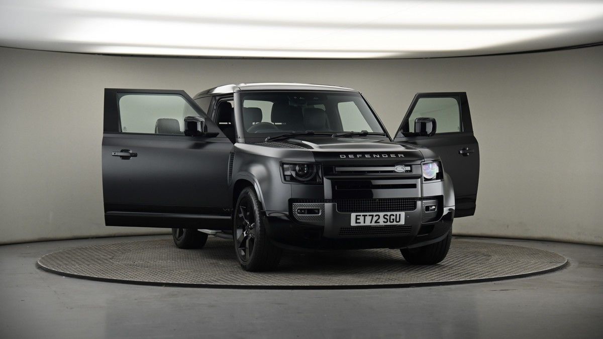 More views of Land Rover Defender 90