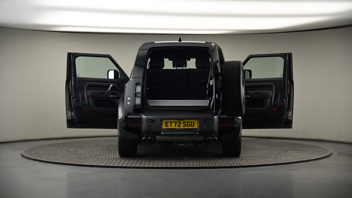 More views of Land Rover Defender 90