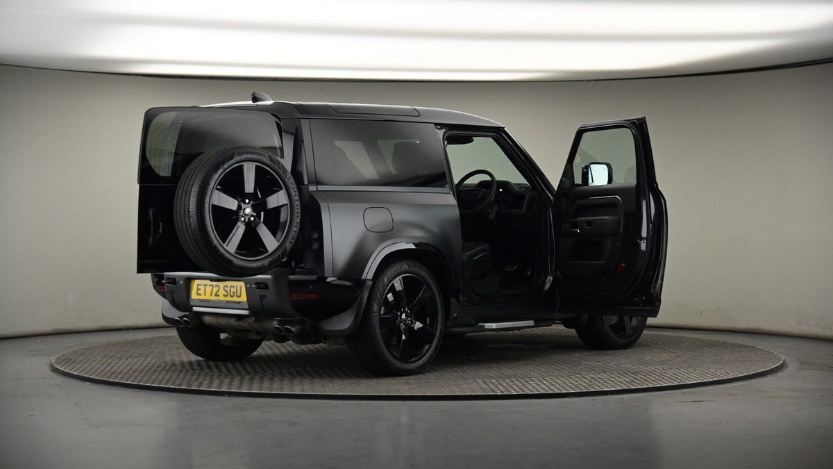 More views of Land Rover Defender 90