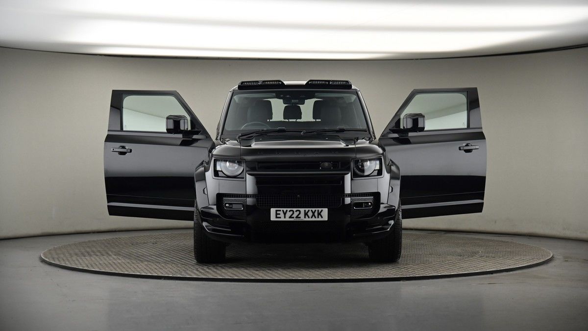More views of Land Rover Defender 90