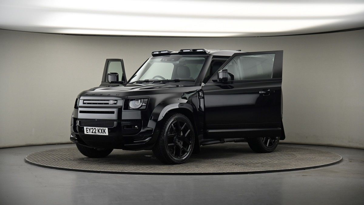 More views of Land Rover Defender 90