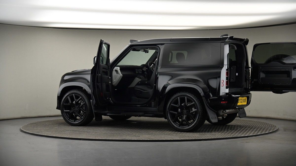 More views of Land Rover Defender 90