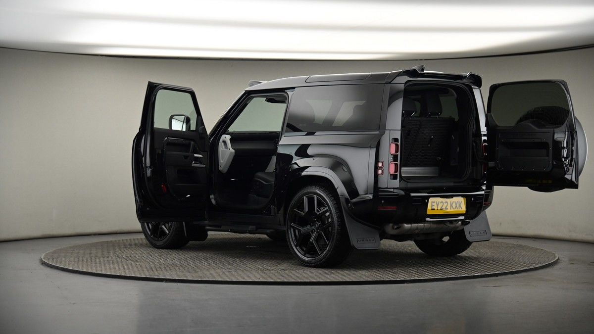 More views of Land Rover Defender 90