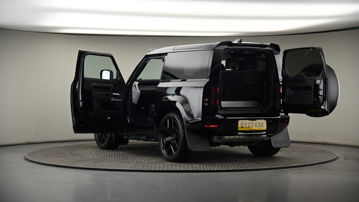 Land Rover Defender 90 Image 8