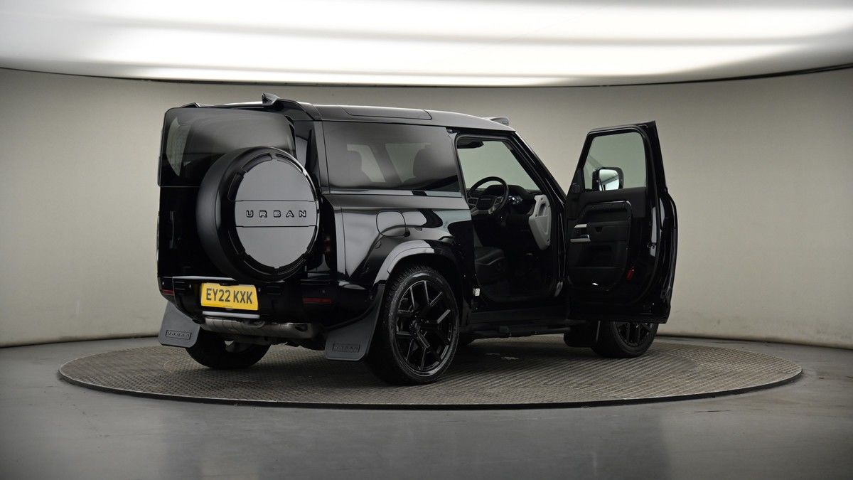 More views of Land Rover Defender 90