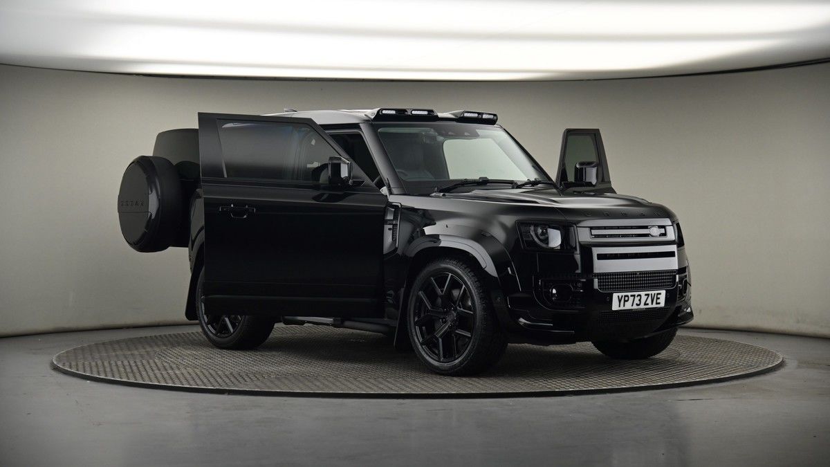 More views of Land Rover Defender 90