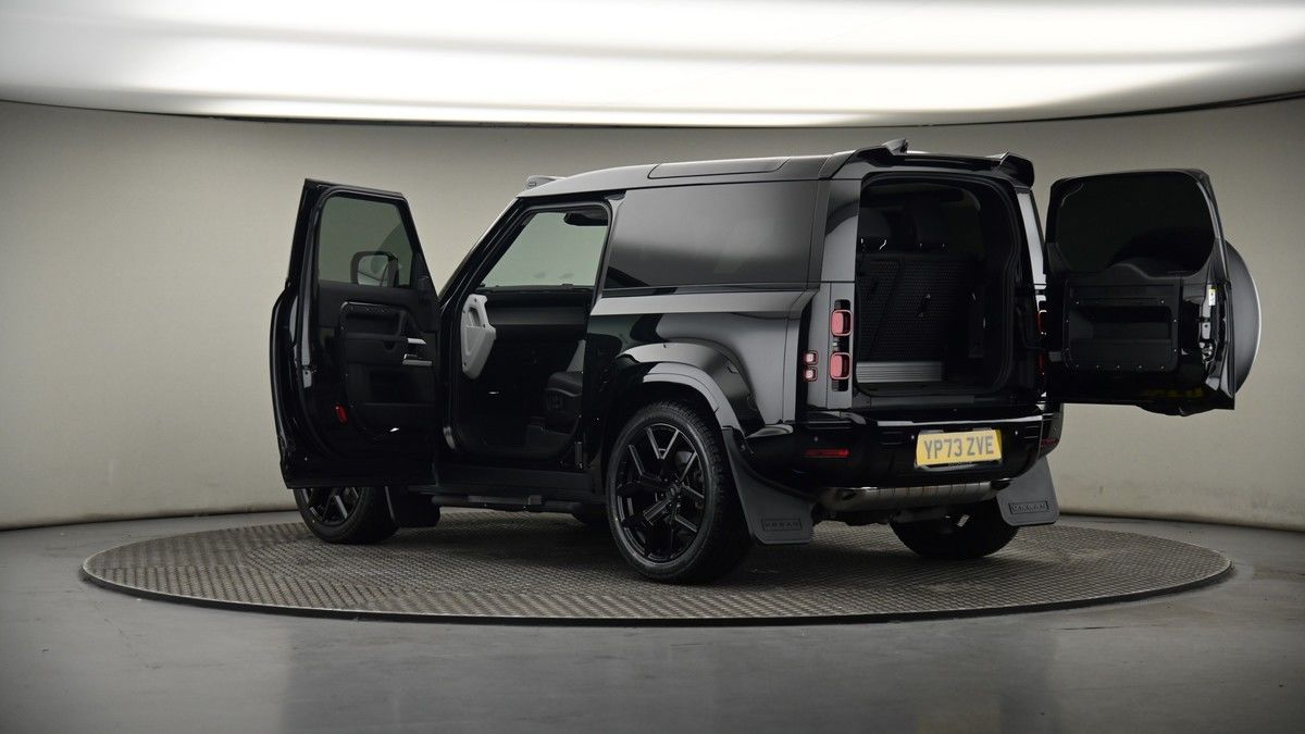 More views of Land Rover Defender 90