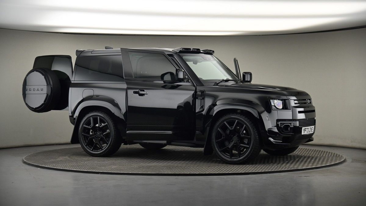 More views of Land Rover Defender 90