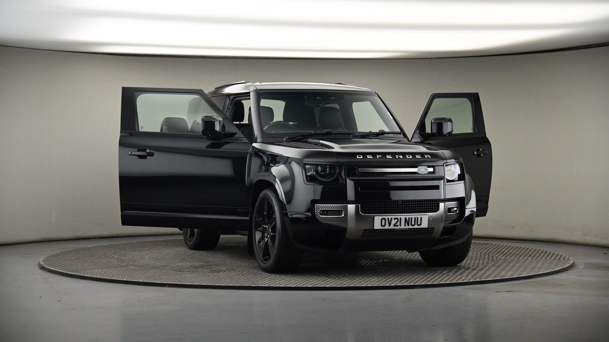 More views of Land Rover Defender 90