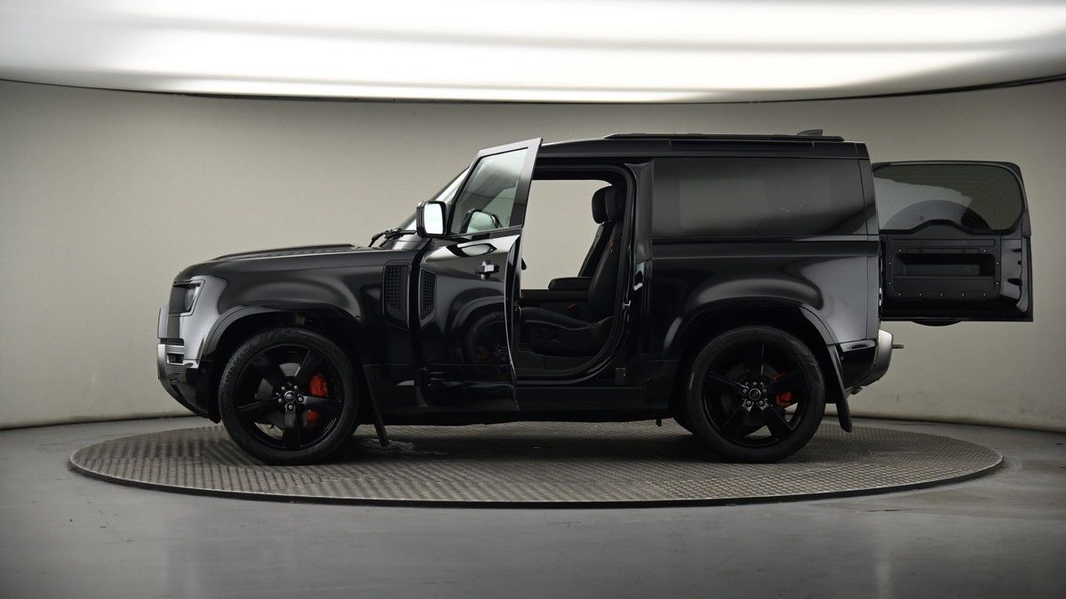 More views of Land Rover Defender 90