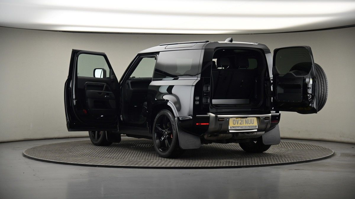 Land Rover Defender 90 Image 8