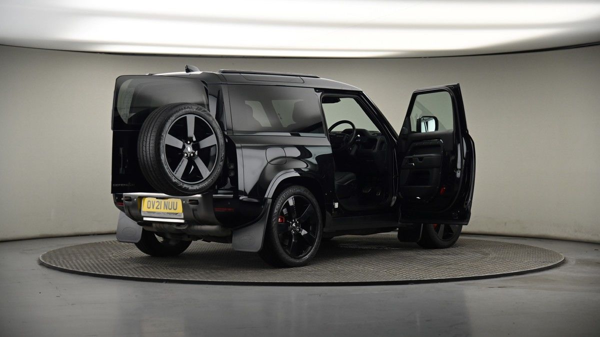 More views of Land Rover Defender 90