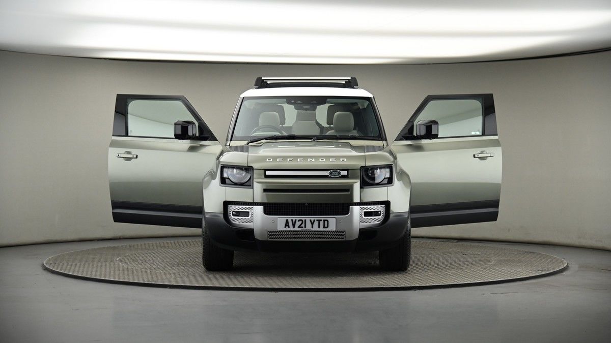 More views of Land Rover Defender 90
