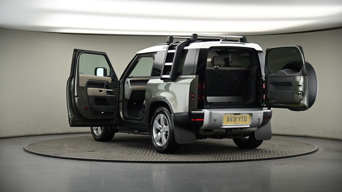 Land Rover Defender 90 Image 8