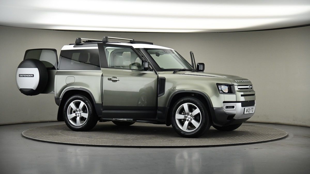 More views of Land Rover Defender 90