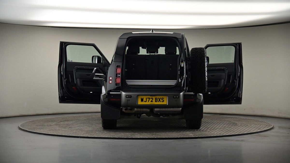 More views of Land Rover Defender 90