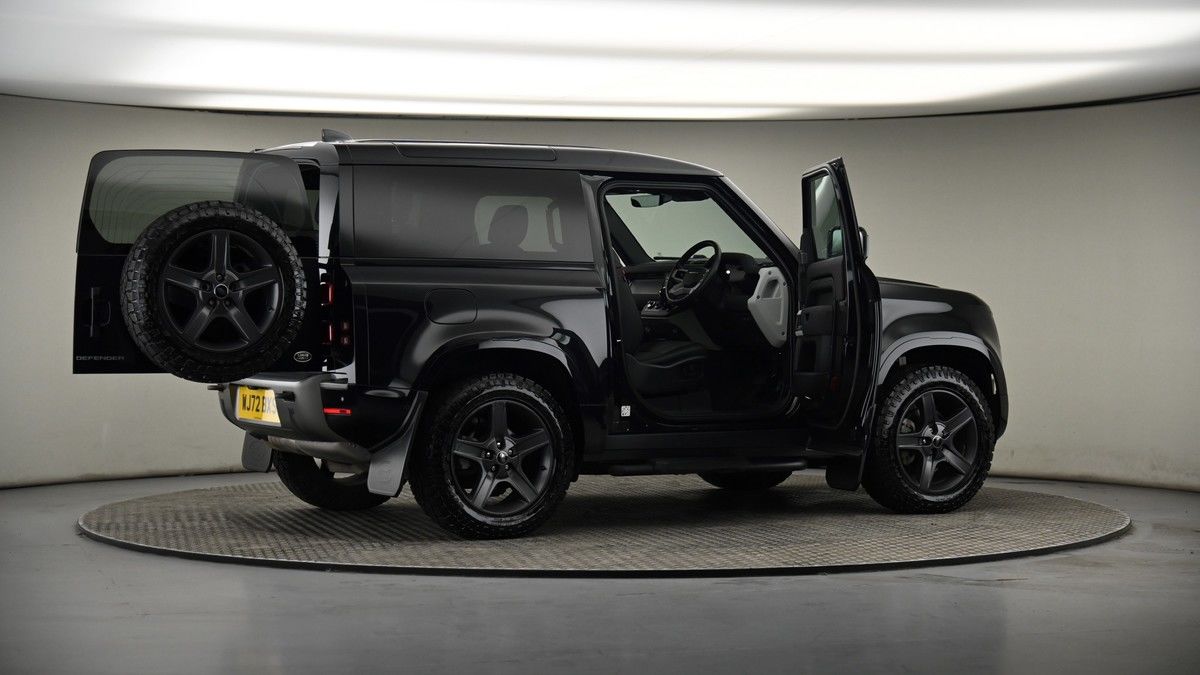 More views of Land Rover Defender 90