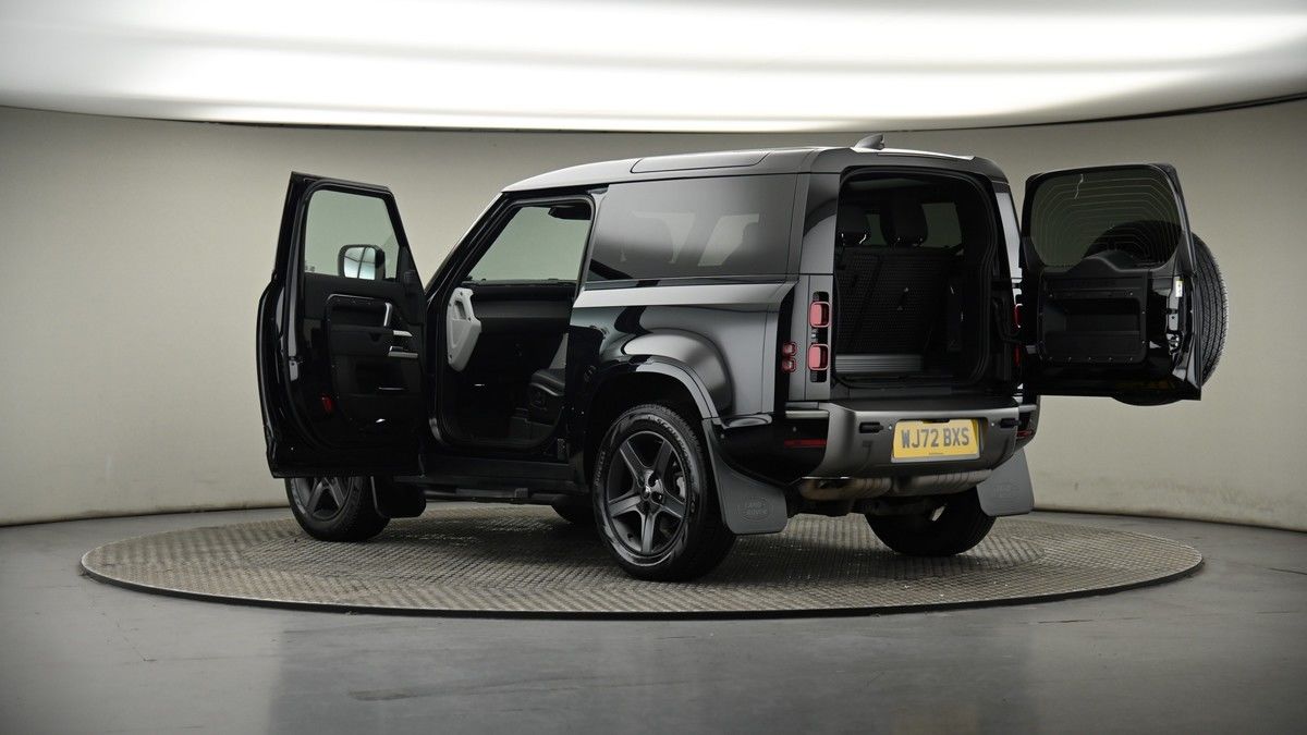 More views of Land Rover Defender 90