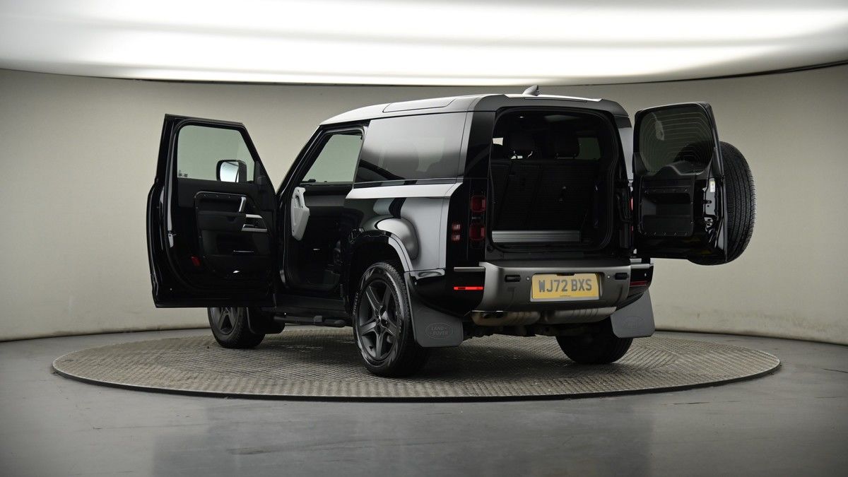 More views of Land Rover Defender 90