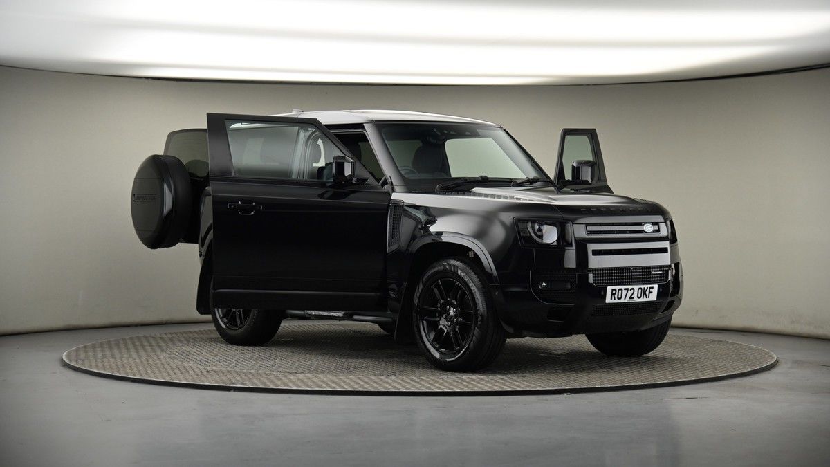 More views of Land Rover Defender 90