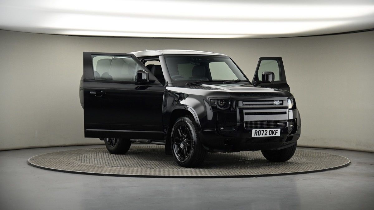 More views of Land Rover Defender 90