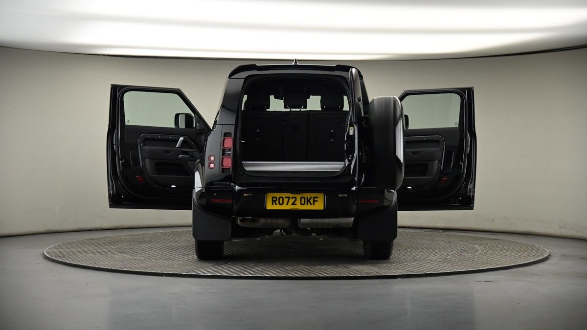 More views of Land Rover Defender 90
