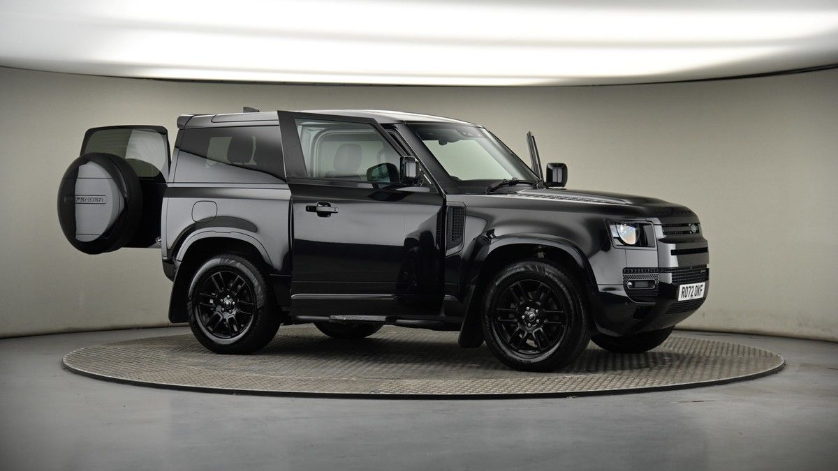 More views of Land Rover Defender 90