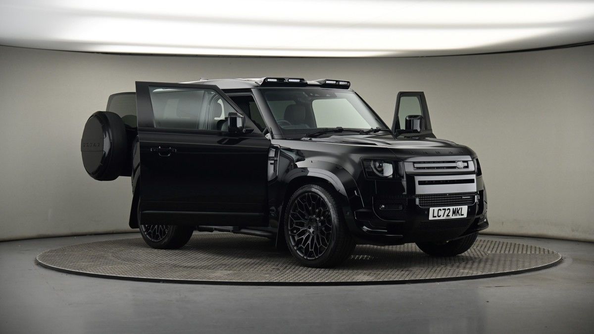 More views of Land Rover Defender 90
