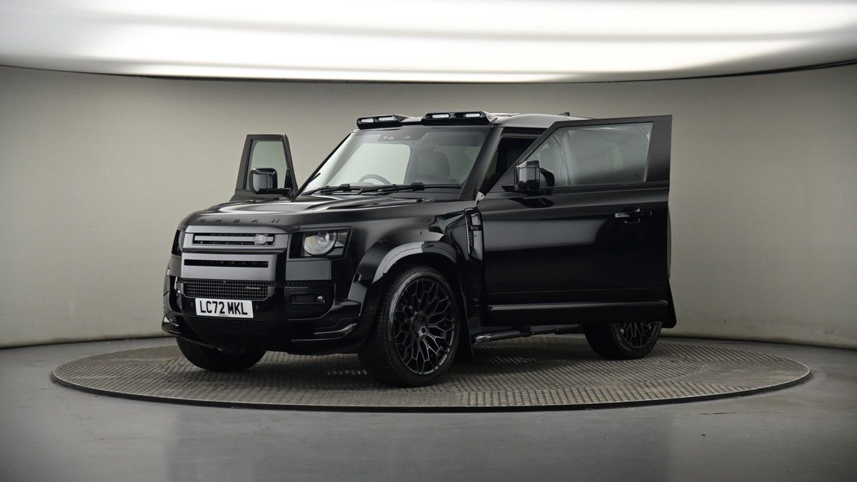 More views of Land Rover Defender 90