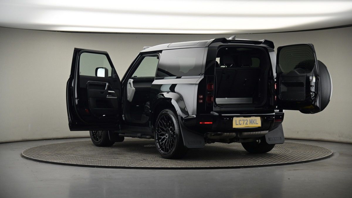 Land Rover Defender 90 Image 8