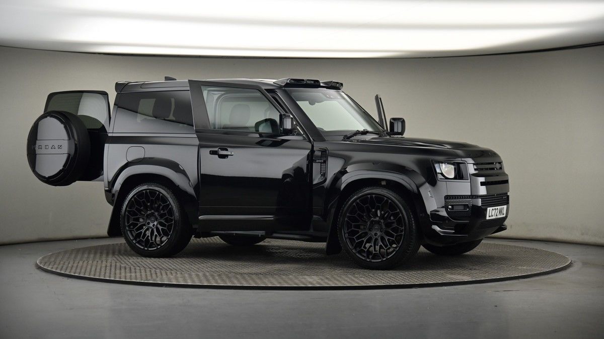 More views of Land Rover Defender 90