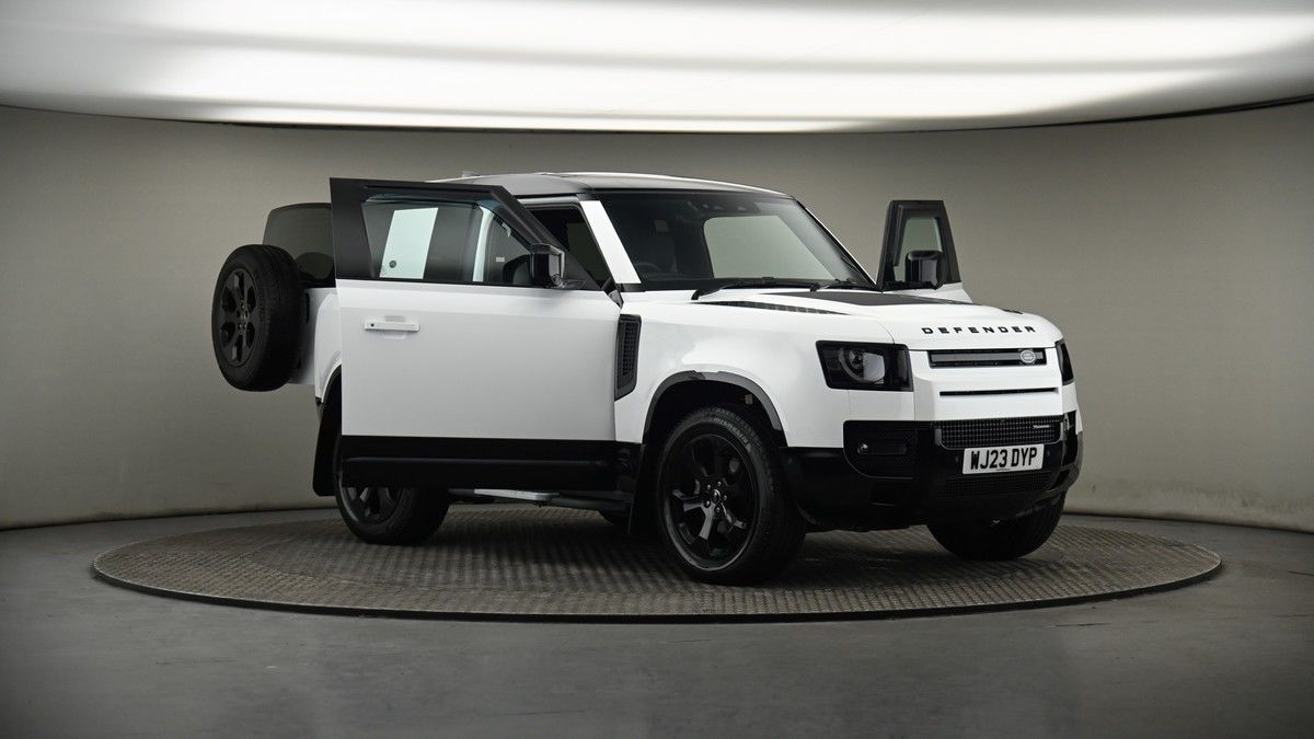 More views of Land Rover Defender 90