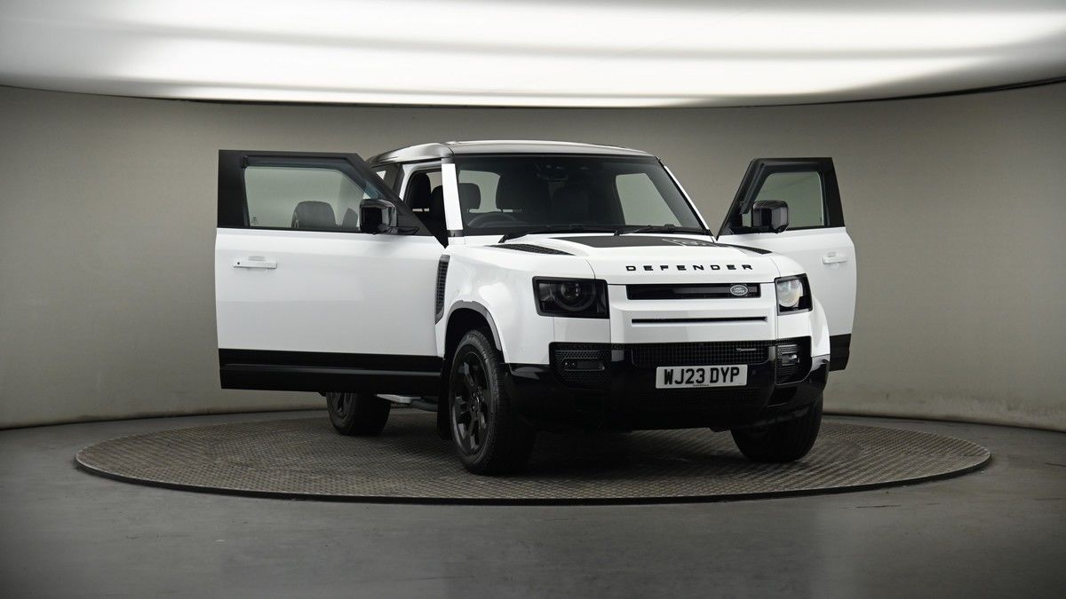 More views of Land Rover Defender 90