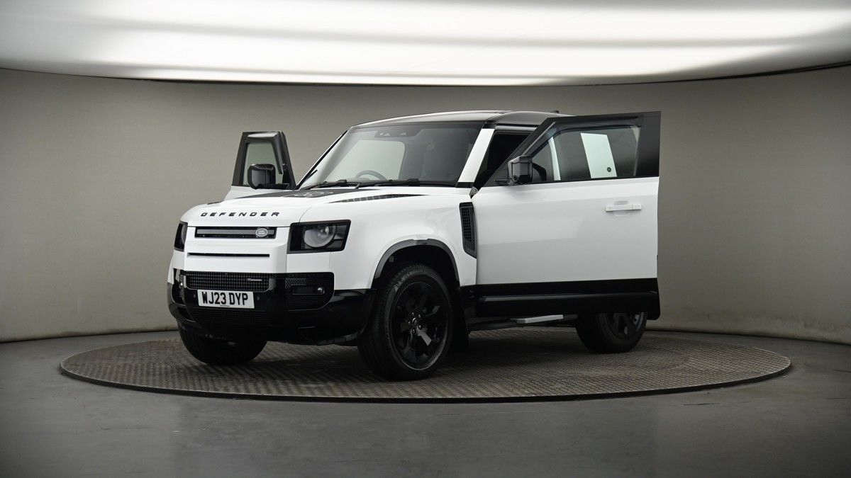 More views of Land Rover Defender 90
