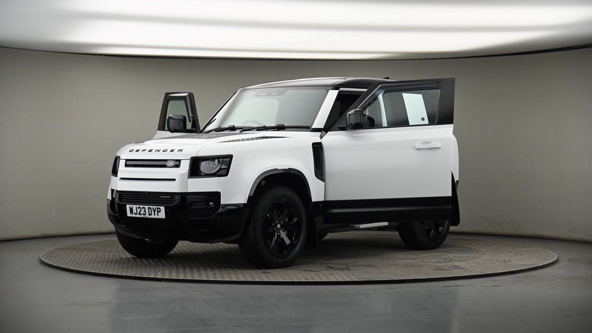 More views of Land Rover Defender 90