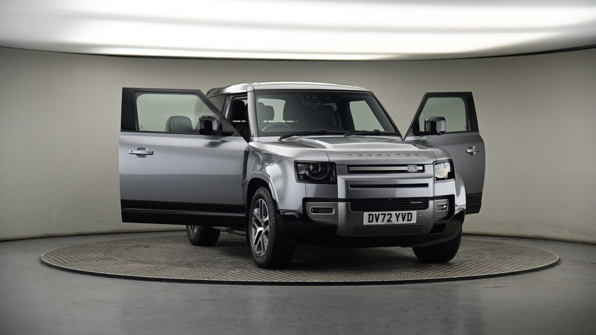 More views of Land Rover Defender 90