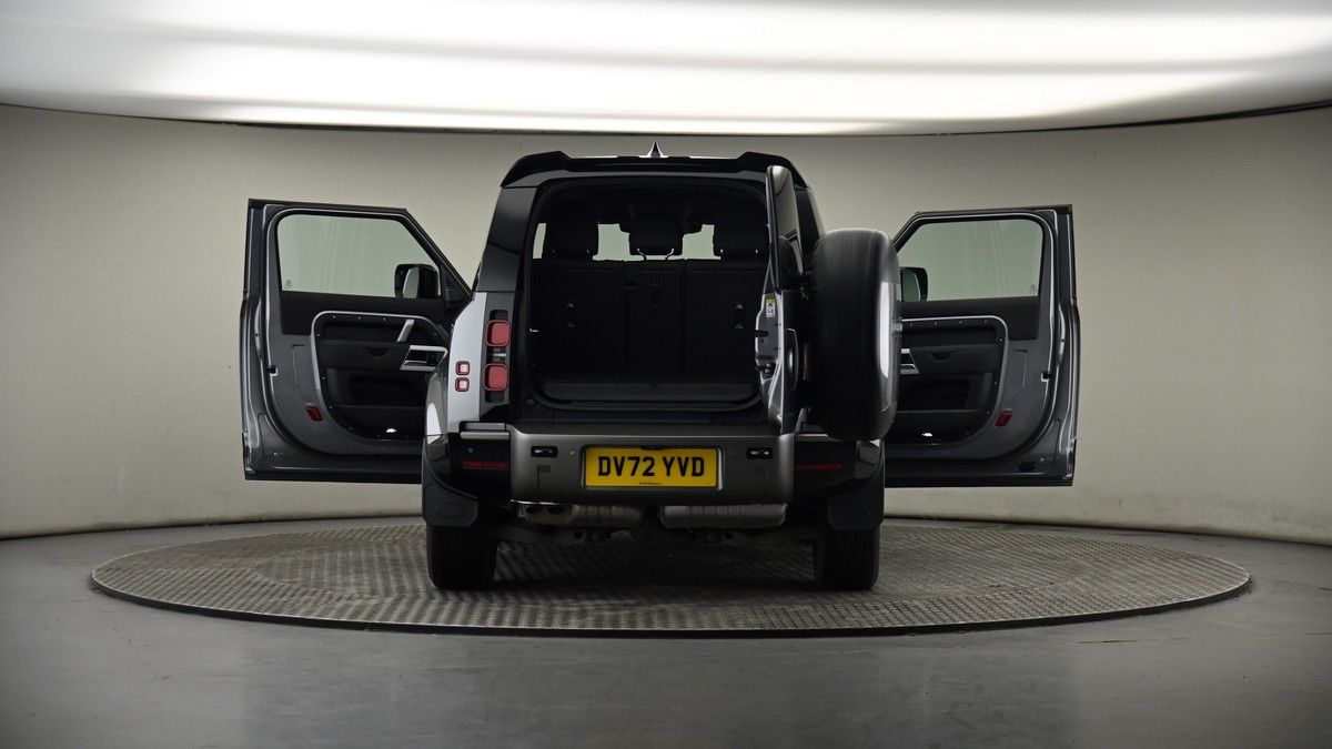 More views of Land Rover Defender 90