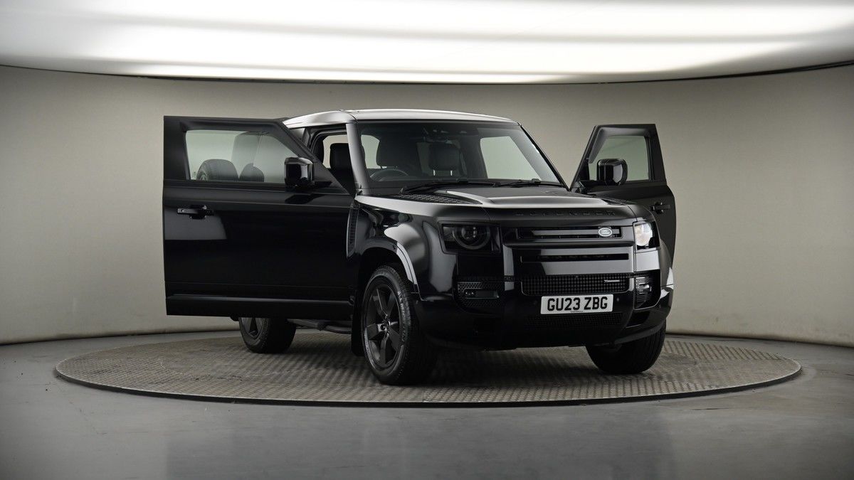 More views of Land Rover Defender 90