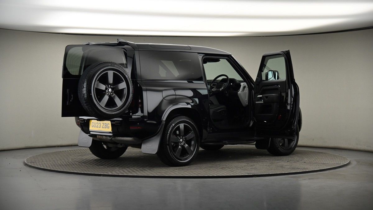 More views of Land Rover Defender 90