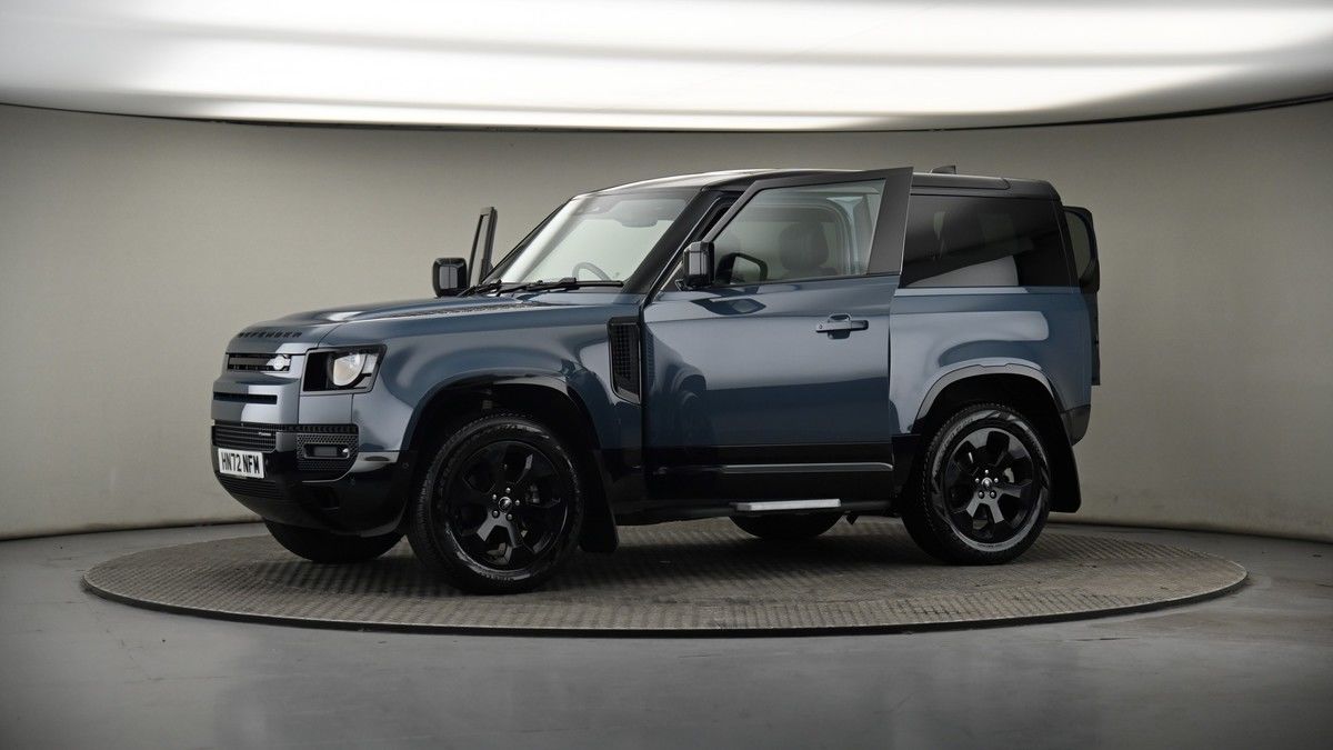 More views of Land Rover Defender 90