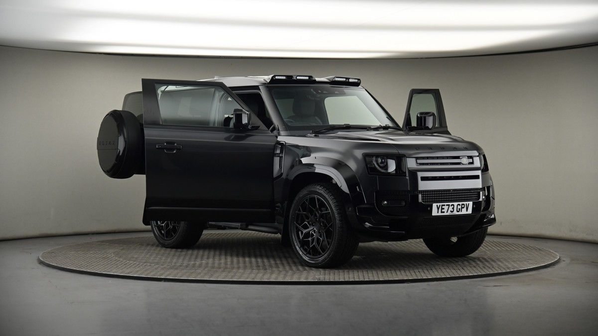 More views of Land Rover Defender 90