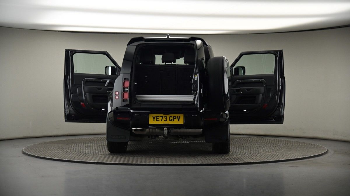 More views of Land Rover Defender 90