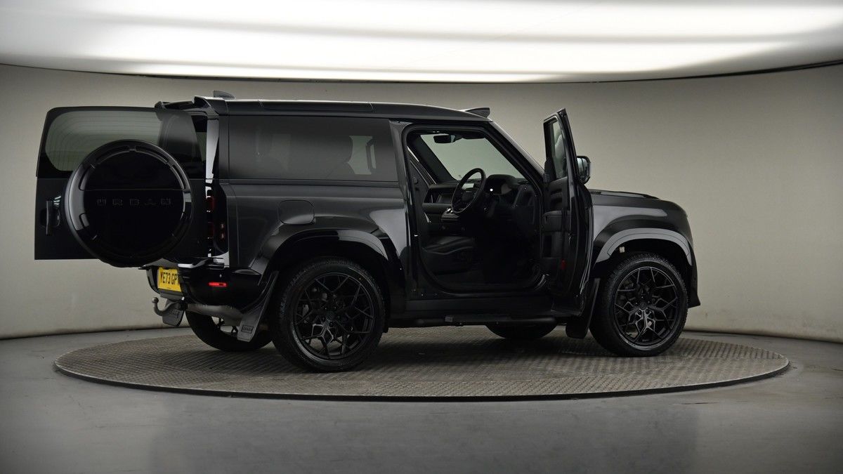 More views of Land Rover Defender 90