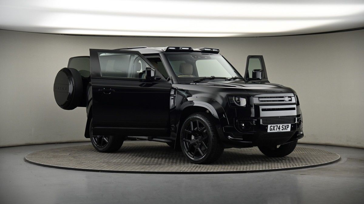 More views of Land Rover Defender 90