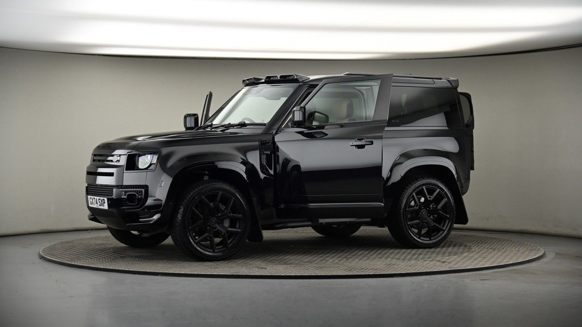 More views of Land Rover Defender 90