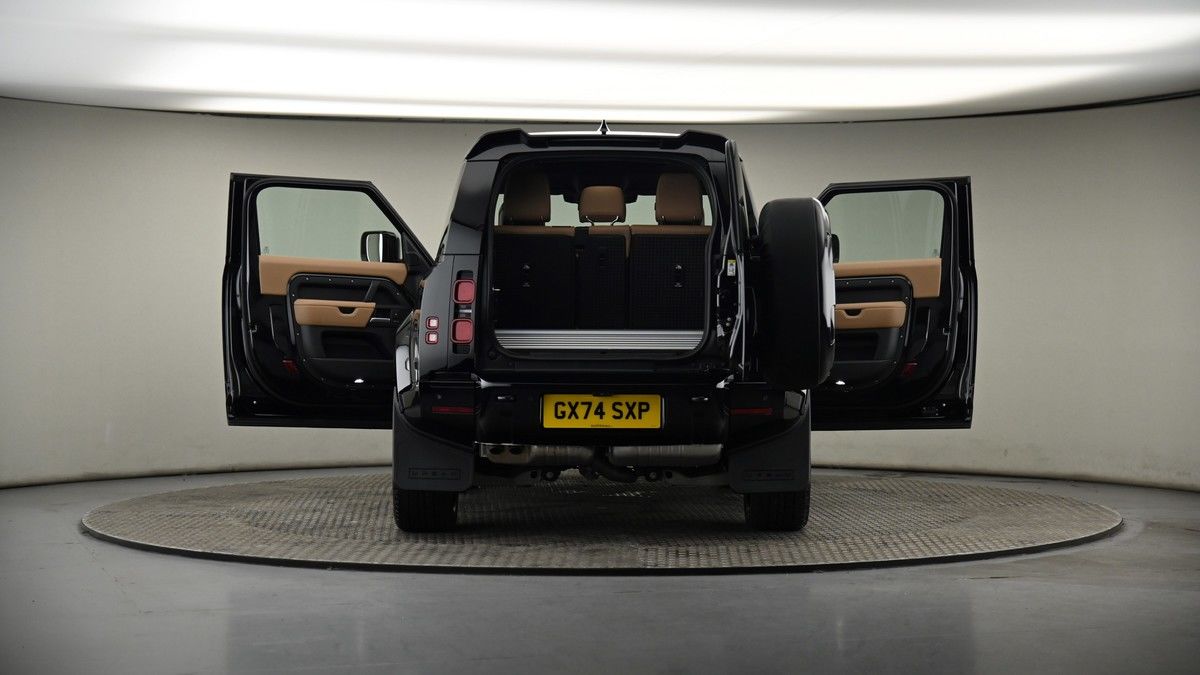 More views of Land Rover Defender 90