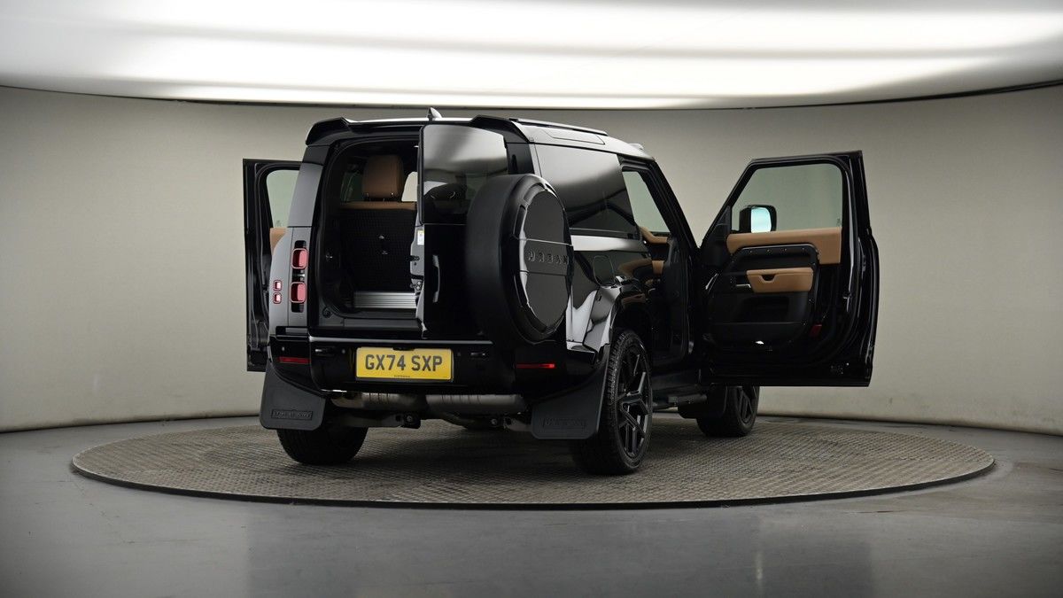 More views of Land Rover Defender 90