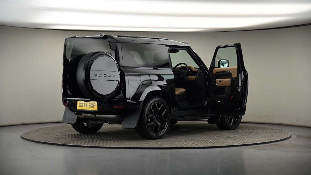 More views of Land Rover Defender 90