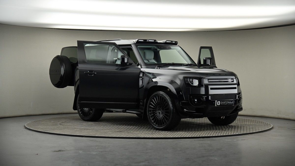 More views of Land Rover Defender 90