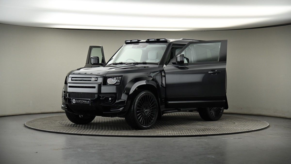 More views of Land Rover Defender 90